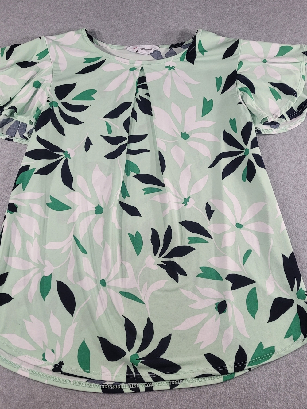 Liz Claiborne Mint Green Floral Short Sleeve Blouse